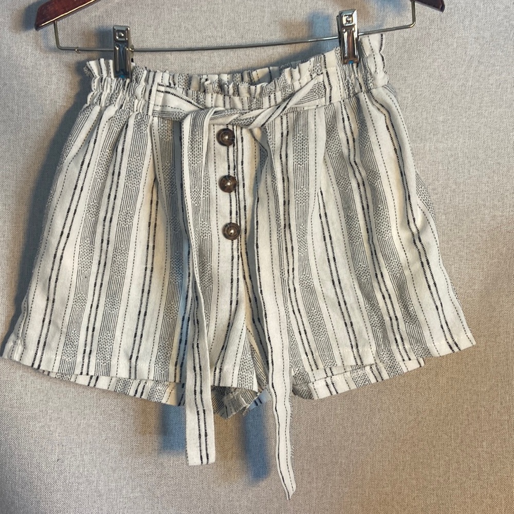 Sienna Sky, White & Black Striped Shorts,Size S